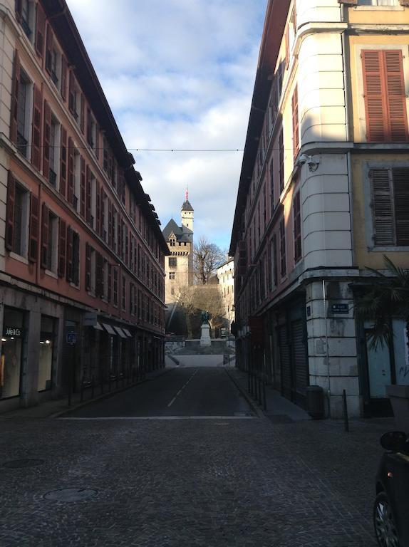 Meubles Les Charmettes Apartment Chambéry Cameră foto